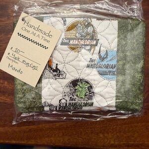 Star Wars The Mandalorian Green White Quilted Mug Cozy
